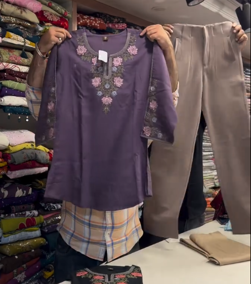 Elegant Floral Embroidered Kurti Pant Set – Everyday Comfort with Timeless Style 2