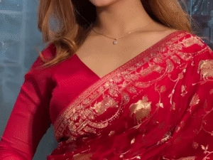 Red Bandhani Silk Woven Saree With Unstitched Blouse Piece