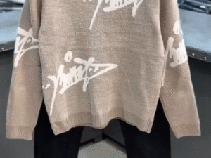 🧵 Premium Colorblock Knit Sweater for Men – Modern Street Style with Cozy Comfort 🧵