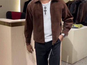 🤎 Urban Luxe Suede-Style Jacket – Timeless Edge, Everyday Sophistication 🤎