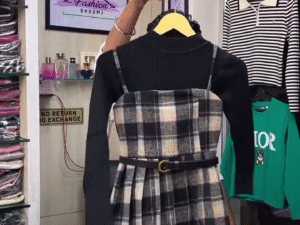 🖤✨ Layered Checkered Peplum Top Set – Chic Winter Elegance ✨🖤