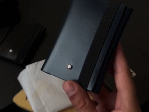 🖤 AeroVault™ Slim Leather Wallet – Modern Minimal Design with Maximum Function 🖤