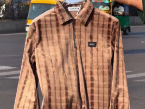 🤎 Classic Plaid Zip-Collar Sweatshirt for Men – Everyday Comfort with Street-Ready Style 🤎