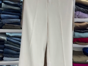 Pure Sophistication – Classic White Trousers for Effortless Style