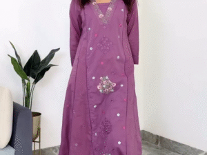 Mauve Embroidered Kurta Set with Pants & Dupatta – Elegant Charm in a Coordinated Ensemble ✨